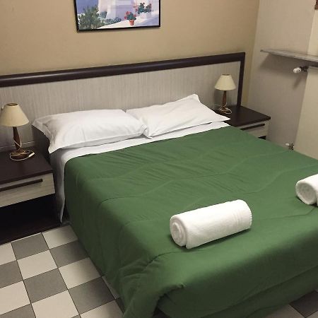 Hotel Eva Milánó Kültér fotó